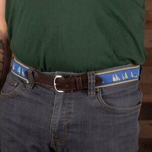 The Belted Cow Rounding the Mark Ribbon Club Belt Sailboat Blue Size 32